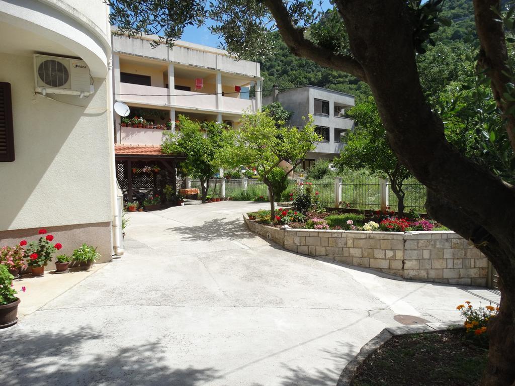 Apartments Ilinka Budva Bagian luar foto
